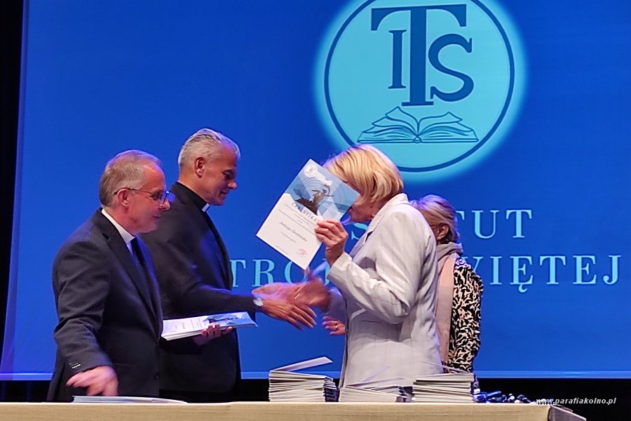 15 Certyfikaty za I rok.jpg